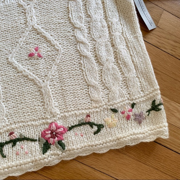 VTG • 90s Deadstock Chunky Knit Floral Sweater - Picture 4 of 11